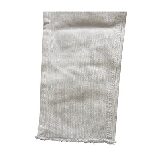 English Factory Destroyed Mom Jeans White Distressed Flipped Pocket Sz 25 NWT - Picture 11 of 12